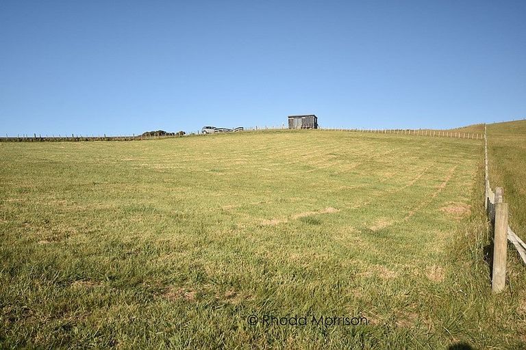Photo of property in 12 Te Wairoa Lane, Tinopai, 0593