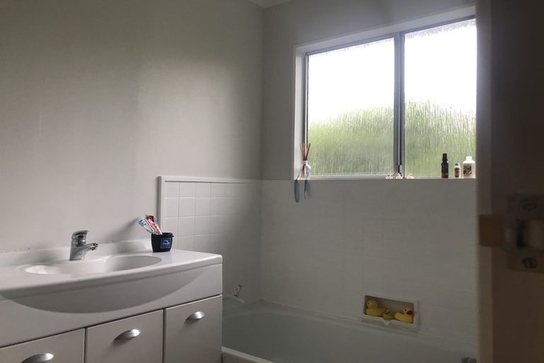 Photo of property in 45 Bonnie Glen Crescent, Ebdentown, Upper Hutt, 5018