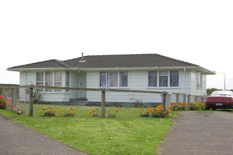 Photo of property in 22 Ilford Crescent, Mangere, Auckland, 2022