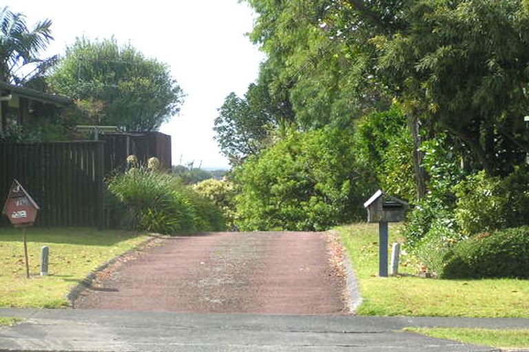 Photo of property in 71 Becroft Drive, Forrest Hill, Auckland, 0620