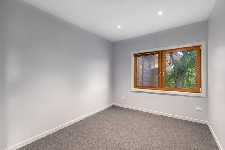Photo of property in 14 Selwyn Road, Lyttelton, 8082