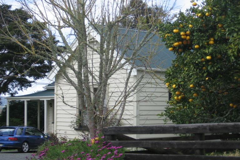 Photo of property in 8 View Street, Maungaturoto, 0520