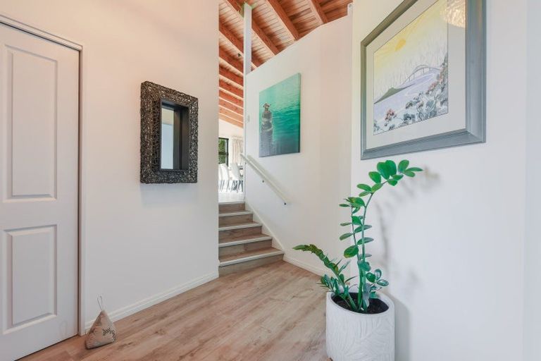 Photo of property in 15 Boons Valley Road, Waikawa, Picton, 7220