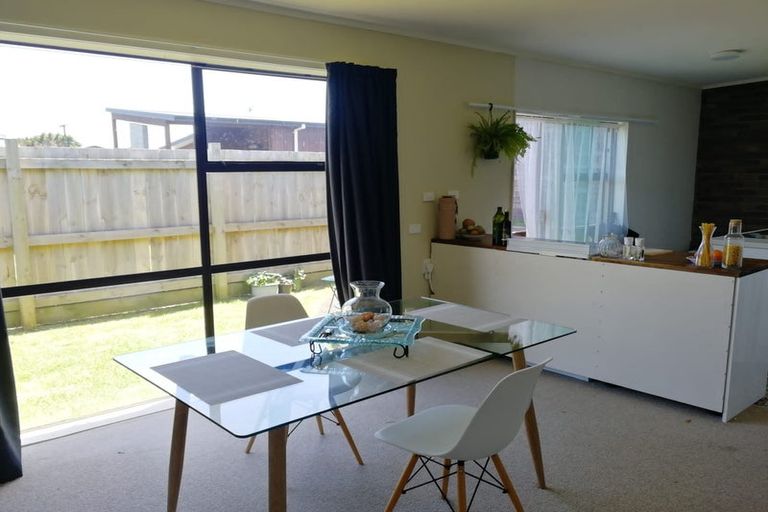 Photo of property in 16 Ropiha Street, Fitzroy, New Plymouth, 4312