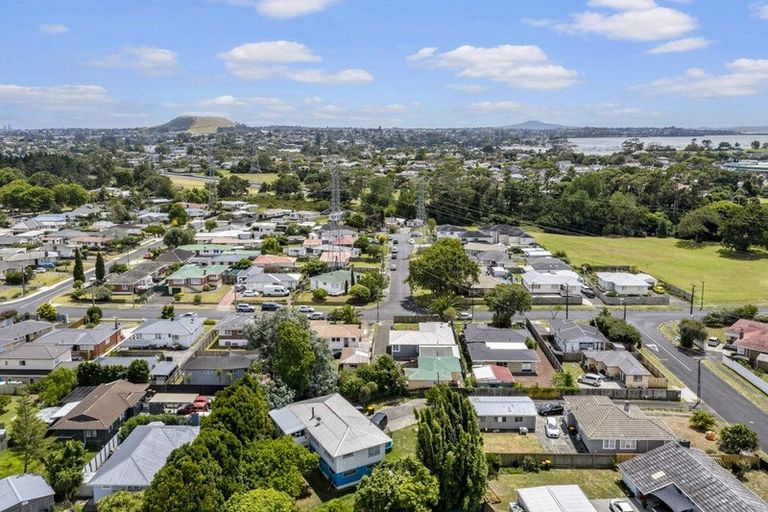 Photo of property in 42 Tiraumea Drive, Pakuranga, Auckland, 2010