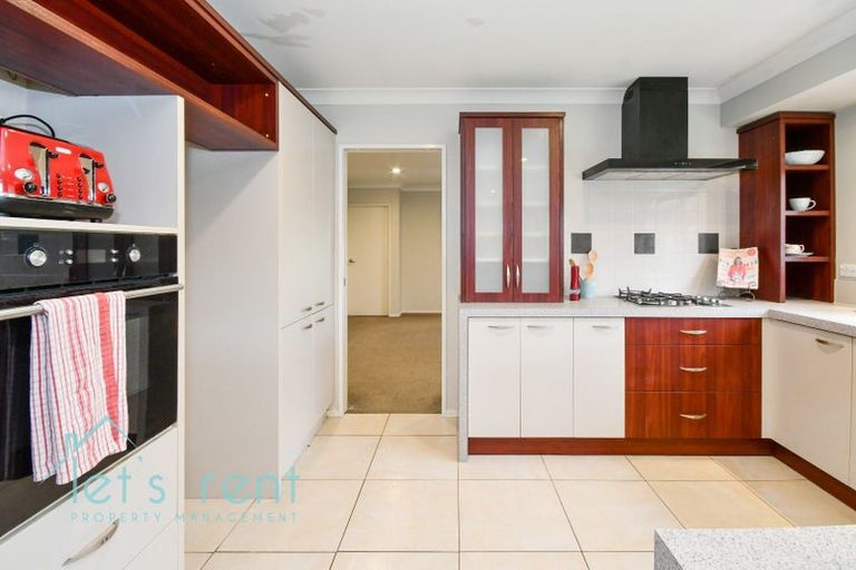 Photo of property in 45 Turnberry Drive, Wattle Downs, Auckland, 2103