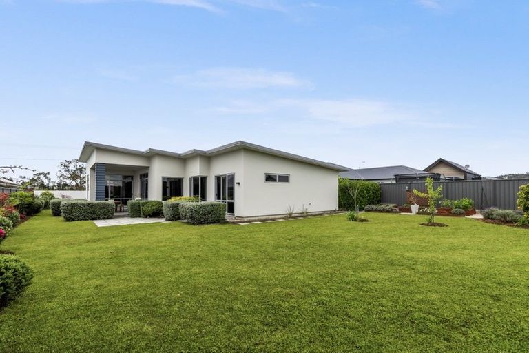 Photo of property in 147 Arataki Road, Havelock North, 4130