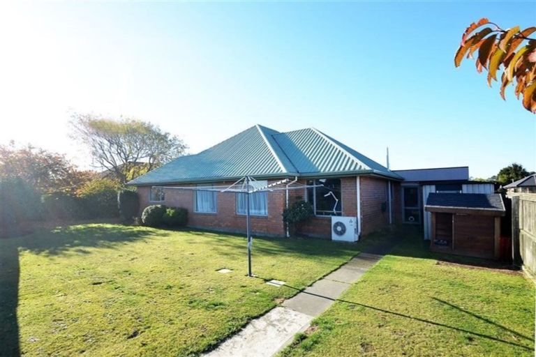 Photo of property in 32 Kintyre Drive, Broomfield, Christchurch, 8042