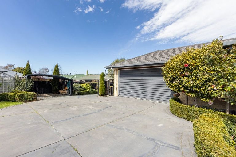 Photo of property in 18 Mcdougal Place, Kaiapoi, 7630