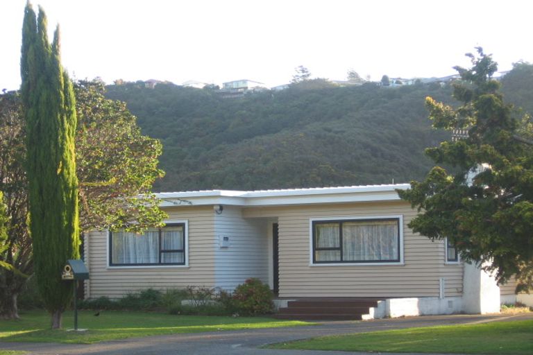 Photo of property in 78 Stokes Valley Road, Stokes Valley, Lower Hutt, 5019