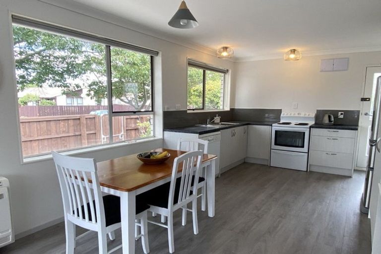 Photo of property in 1/21 Salford Avenue, Redwood, Christchurch, 8051