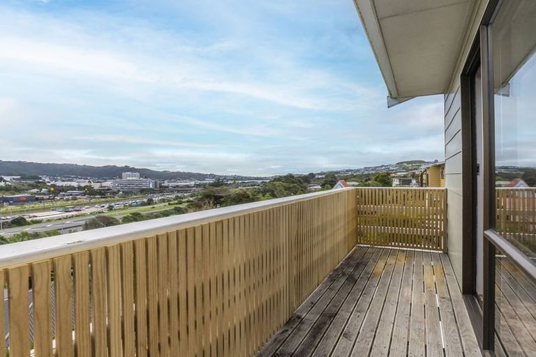 Photo of property in 4a Arawhata Street, Ranui, Porirua, 5024