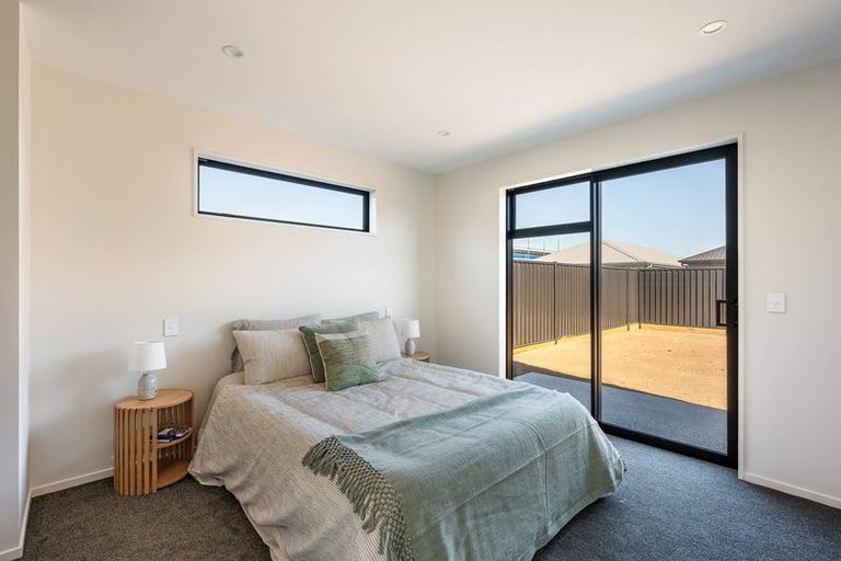 Photo of property in 30 Burdon Loop, Lake Hawea, 9382