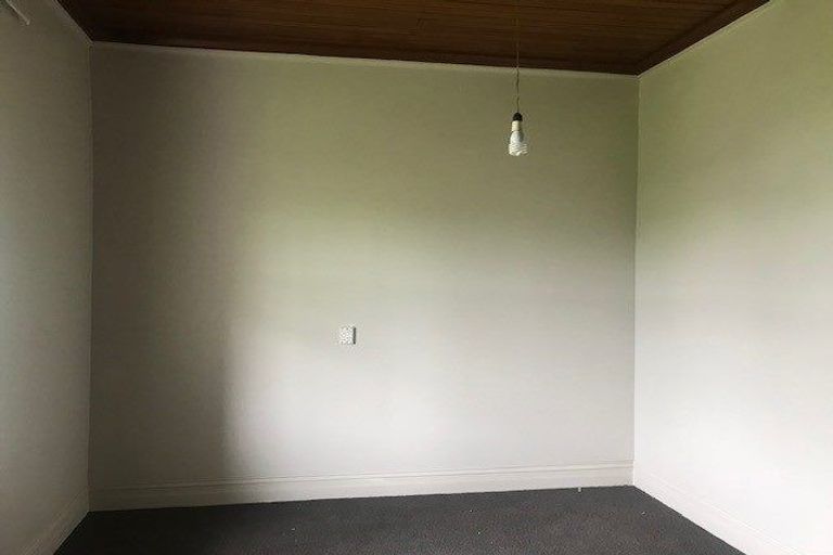 Photo of property in 42 Hamilton Street, East Gore, Gore, 9710