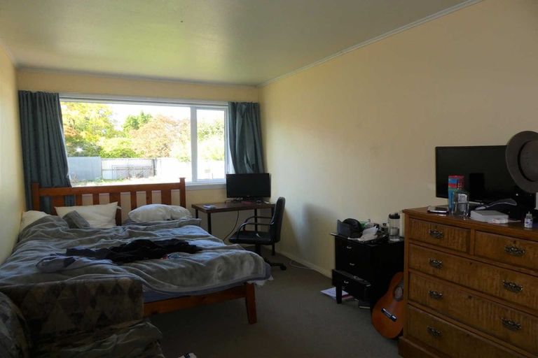 Photo of property in 6 Clonbern Place, Upper Riccarton, Christchurch, 8041