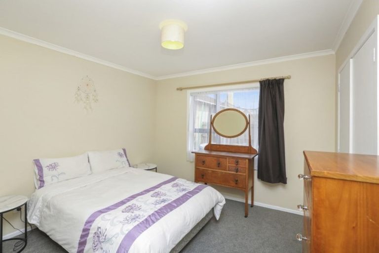 Photo of property in 393 Carrington Street, Upper Vogeltown, New Plymouth, 4310