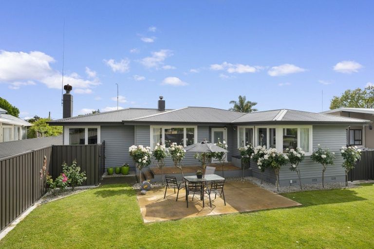 Photo of property in 4 Burness Road, Greenmeadows, Napier, 4112