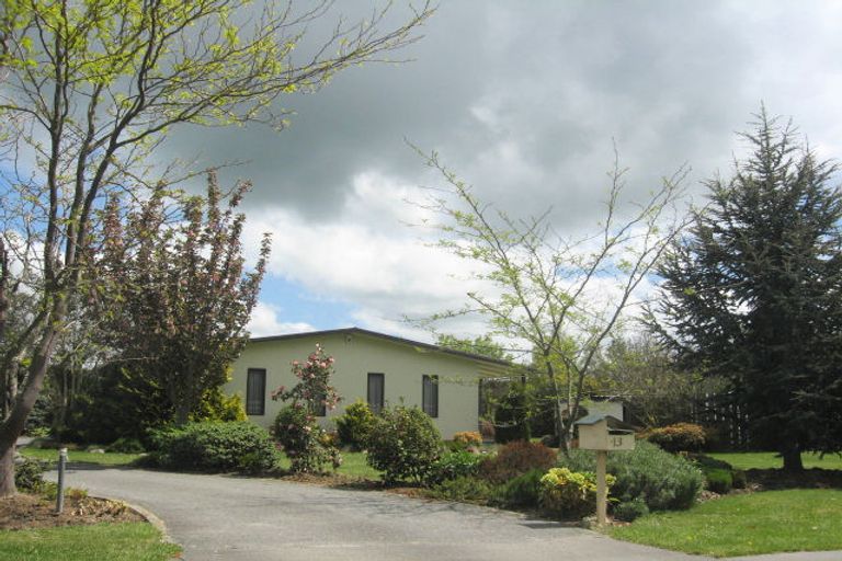 Photo of property in 13 Burnett Street, Oxford, 7430