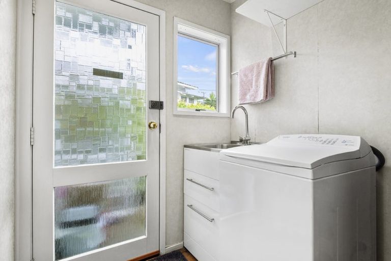 Photo of property in 7 Bardia Street, Belmont, Auckland, 0622