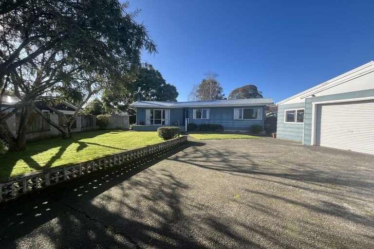 Photo of property in 25 Kaweka Place, Havelock North, 4130