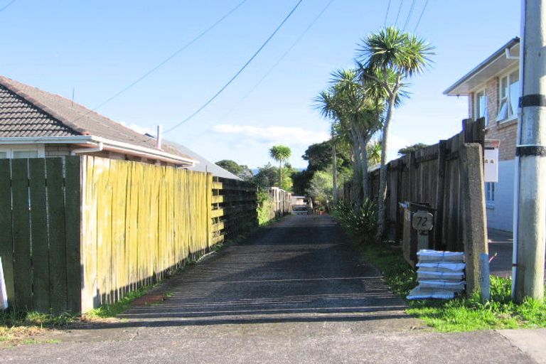 Photo of property in 5/72 Flanshaw Road, Te Atatu South, Auckland, 0610