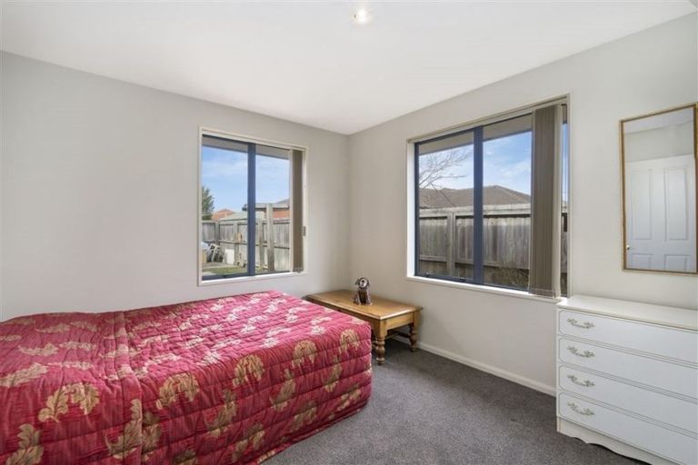 Photo of property in 3 Sandholm Close, North New Brighton, Christchurch, 8083