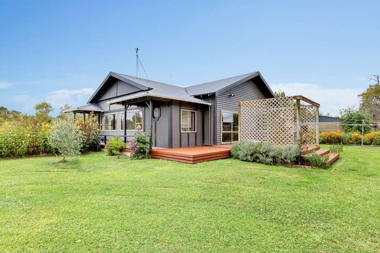 Photo of property in 23 Harrisons Line, Ashhurst, Palmerston North, 4470