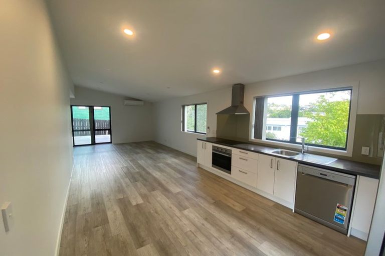 Photo of property in 106 Archers Road, Glenfield, Auckland, 0629