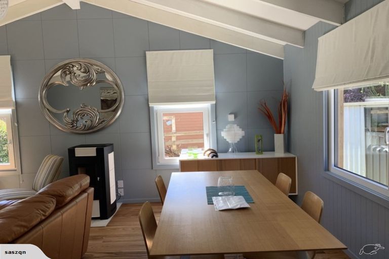 Photo of property in 120 Stone Street, Wanaka, 9305