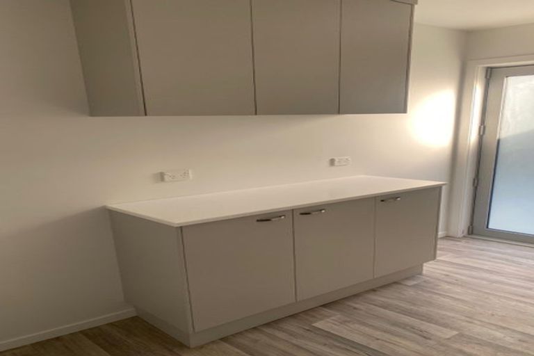 Photo of property in 40a-b Belt Road, Moturoa, New Plymouth, 4310