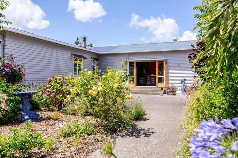 Photo of property in 65 Oparatai Road, Mangatainoka, Pahiatua, 4982