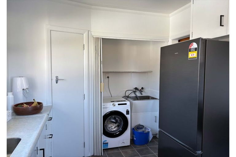 Photo of property in 2 Te Awe Awe Court, Hokowhitu, Palmerston North, 4410