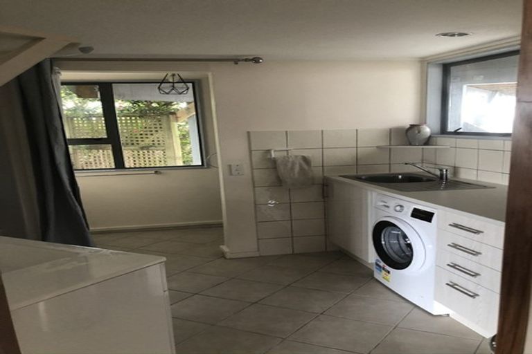 Photo of property in 45 Mana View Road, Paremata, Porirua, 5026