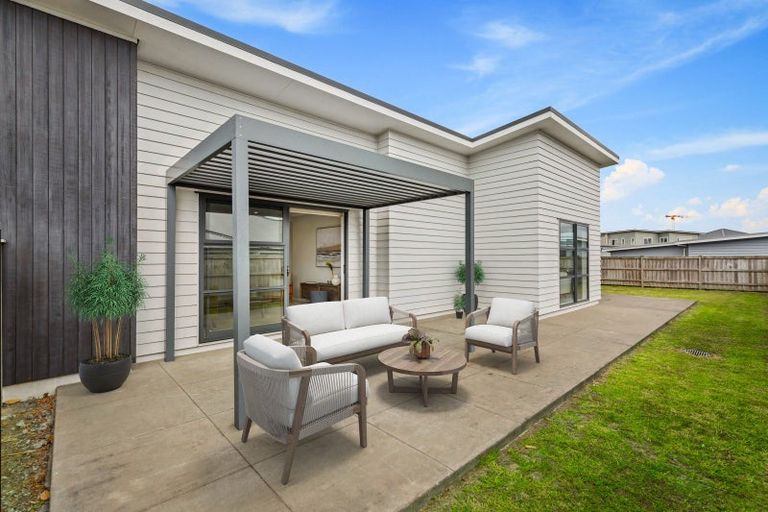 Photo of property in 30 Tyler Davies Drive, Red Beach, 0932