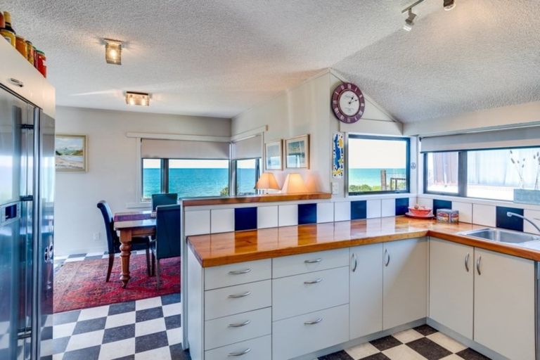 Photo of property in 129 North Shore Road, Eskdale, Napier, 4182