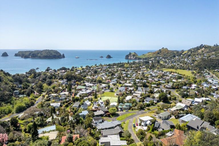 Photo of property in 8 Patricia Place, Hahei, Whitianga, 3591