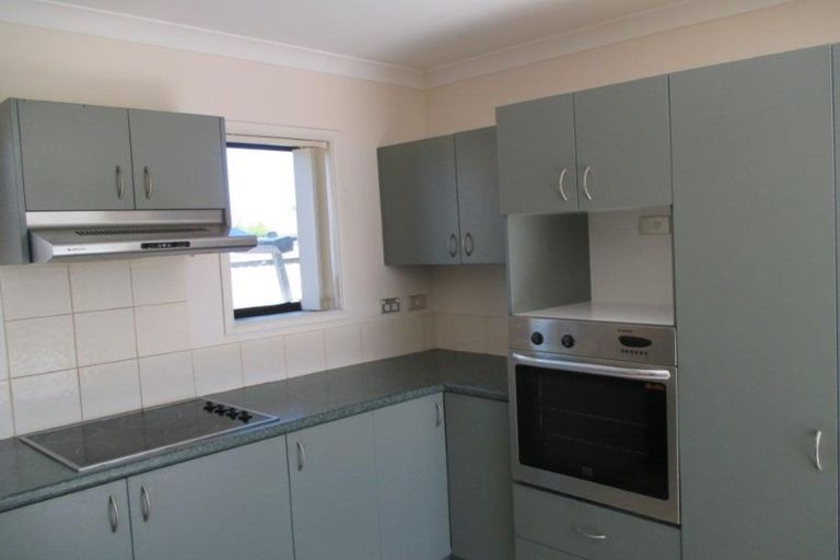 Photo of property in 65 Coolspring Way, Redwood, Christchurch, 8051