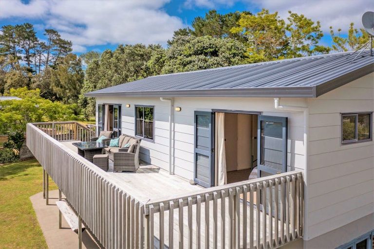 Photo of property in 120 Rimu Place, Matarangi, Whitianga, 3592