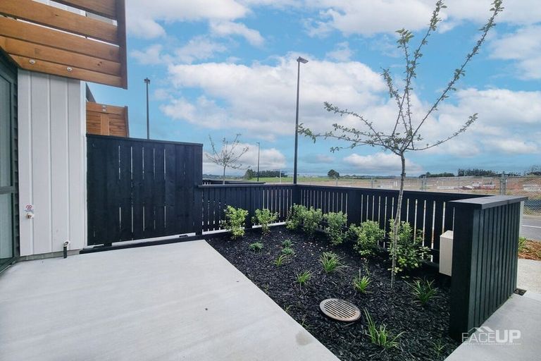 Photo of property in 78 Rahopuru Road, Westgate, Auckland, 0614