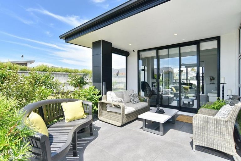 Photo of property in 19 Ballinger Place, Kaiapoi, 7630