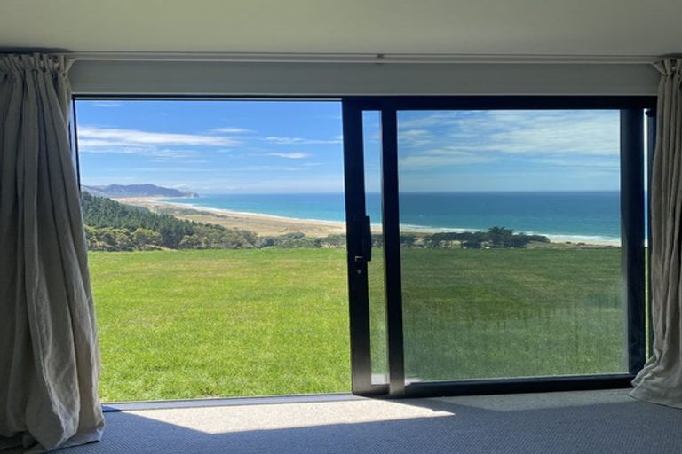 Photo of property in 389 Ocean Beach Road, Ocean Beach, Waimarama, 4294