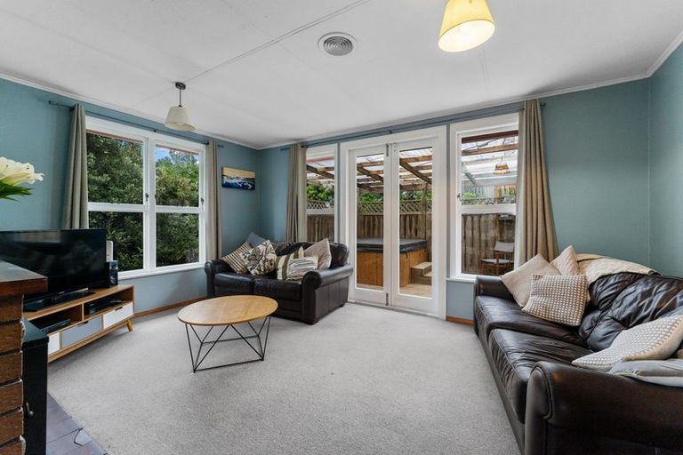 Photo of property in 169 Conclusion Street, Ascot Park, Porirua, 5024