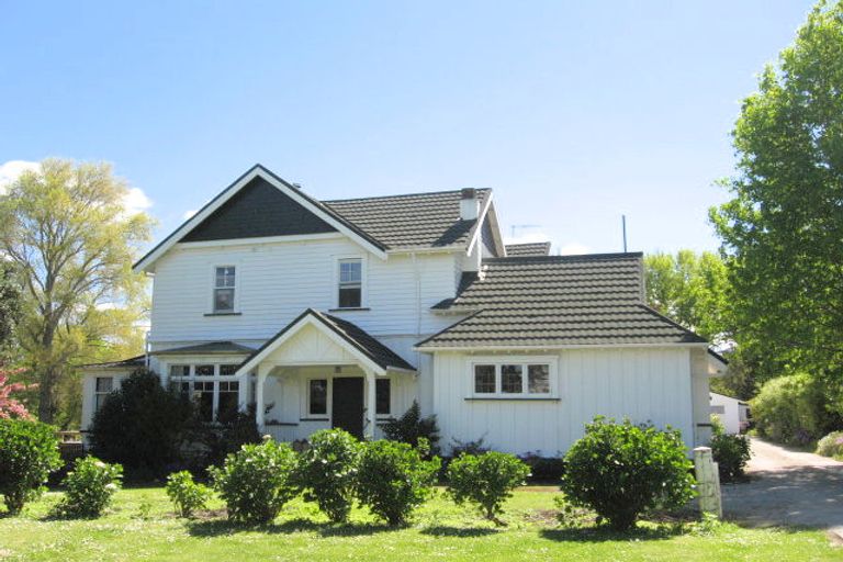 Photo of property in 2 Heta Road, Inner Kaiti, Gisborne, 4010