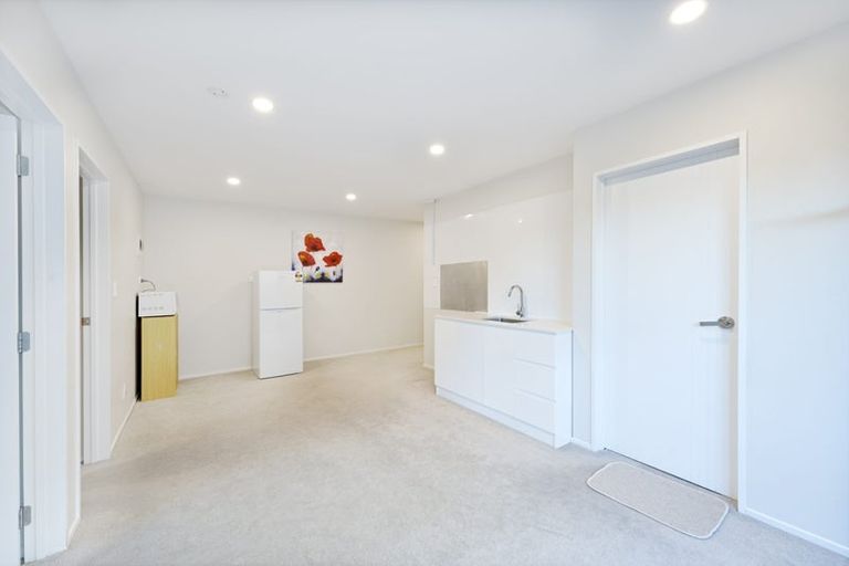 Photo of property in 64 Cirrus Way, Ranui, Auckland, 0612