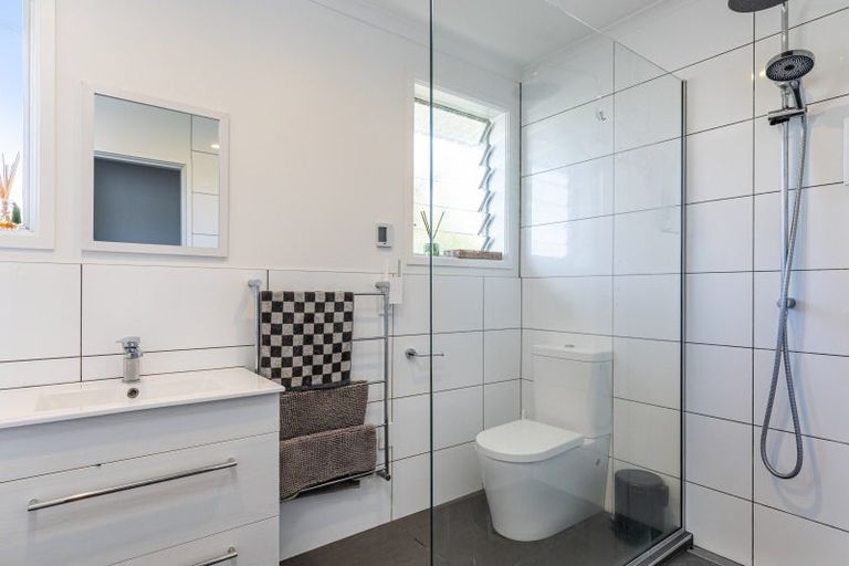 Photo of property in 2 Lynley Crescent, Blenheim, 7201