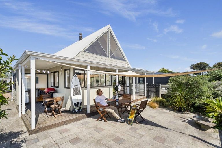 Photo of property in 75 Percy Road, Papamoa Beach, Papamoa, 3118