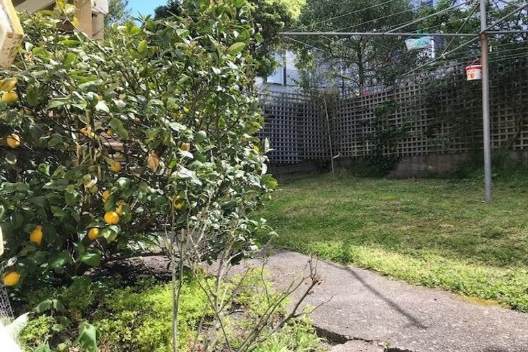 Photo of property in 5 Goring Street, Thorndon, Wellington, 6011