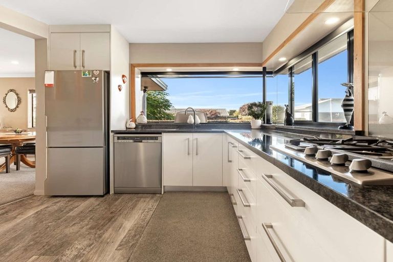 Photo of property in 9 Henare Place, Tihiotonga, Rotorua, 3015