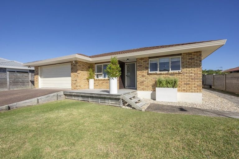 Photo of property in 19 Merlot Heights, Huapai, Kumeu, 0810