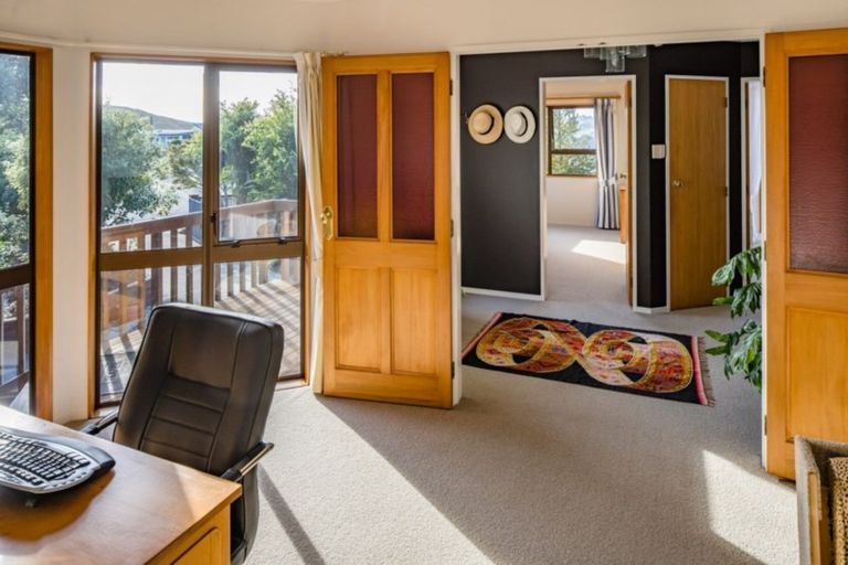 Photo of property in 12 Doon Grove, Papakowhai, Porirua, 5024